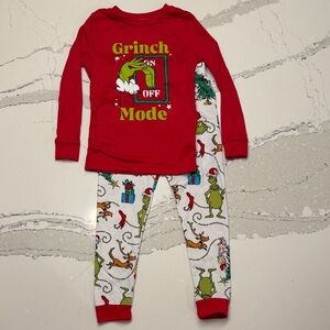 The Grinch Kids Pajama Set NEVER WORN Size 5T